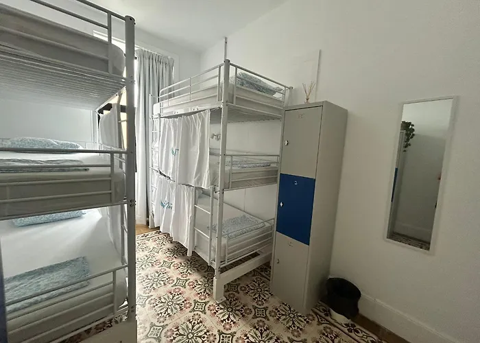 Hostal La Isleta Nest *