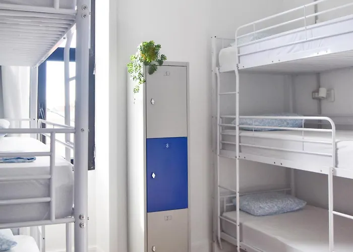 Hostel La Isleta Nest